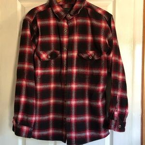 Field and Stream Men’s Flannel Casual Button Down Size M